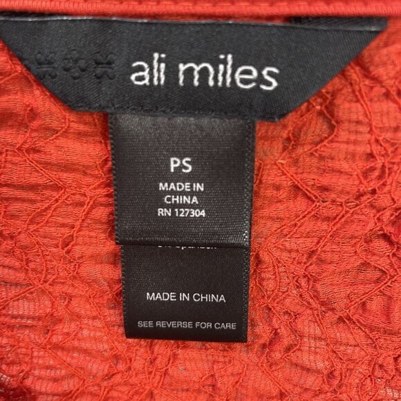 Ali Miles Textured Crinkle Top Womens Petite Small Red Blouse Roll Tab Sleeve - Picture 8 of 13